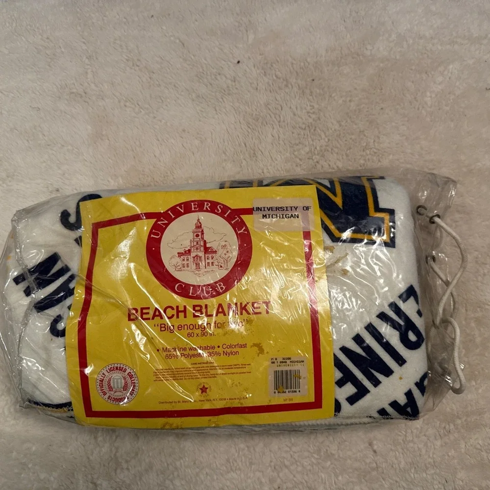 Vintage Michigan University Club U Of M New Vintage Blanket Wolverines 60 X 90
